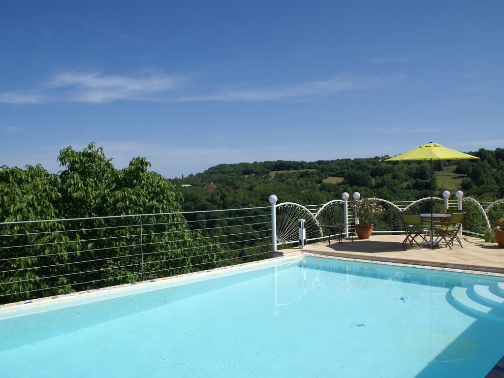 Modern With Private Pool