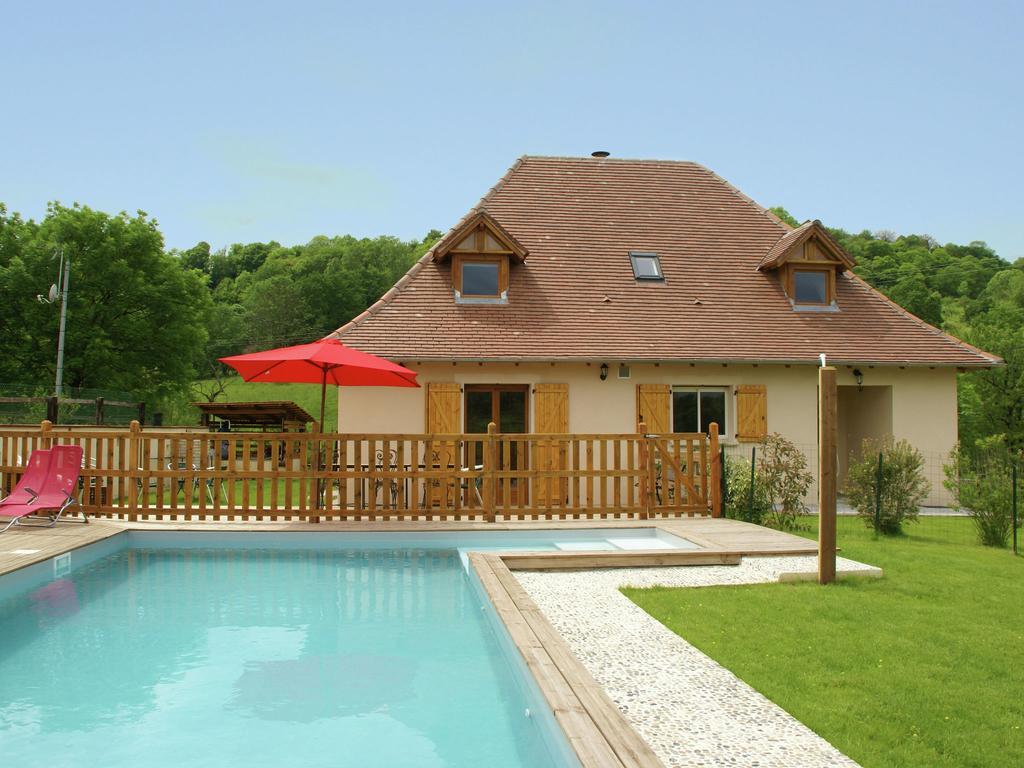 Modern With Private Pool Vakantiehuis